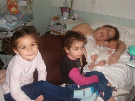 la petite famille enfin au complet